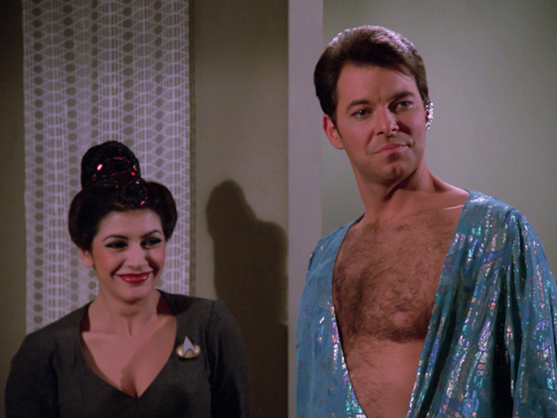 Illustration for article titled Los trajes más locos e increíbles de Star Trek: La nueva generación